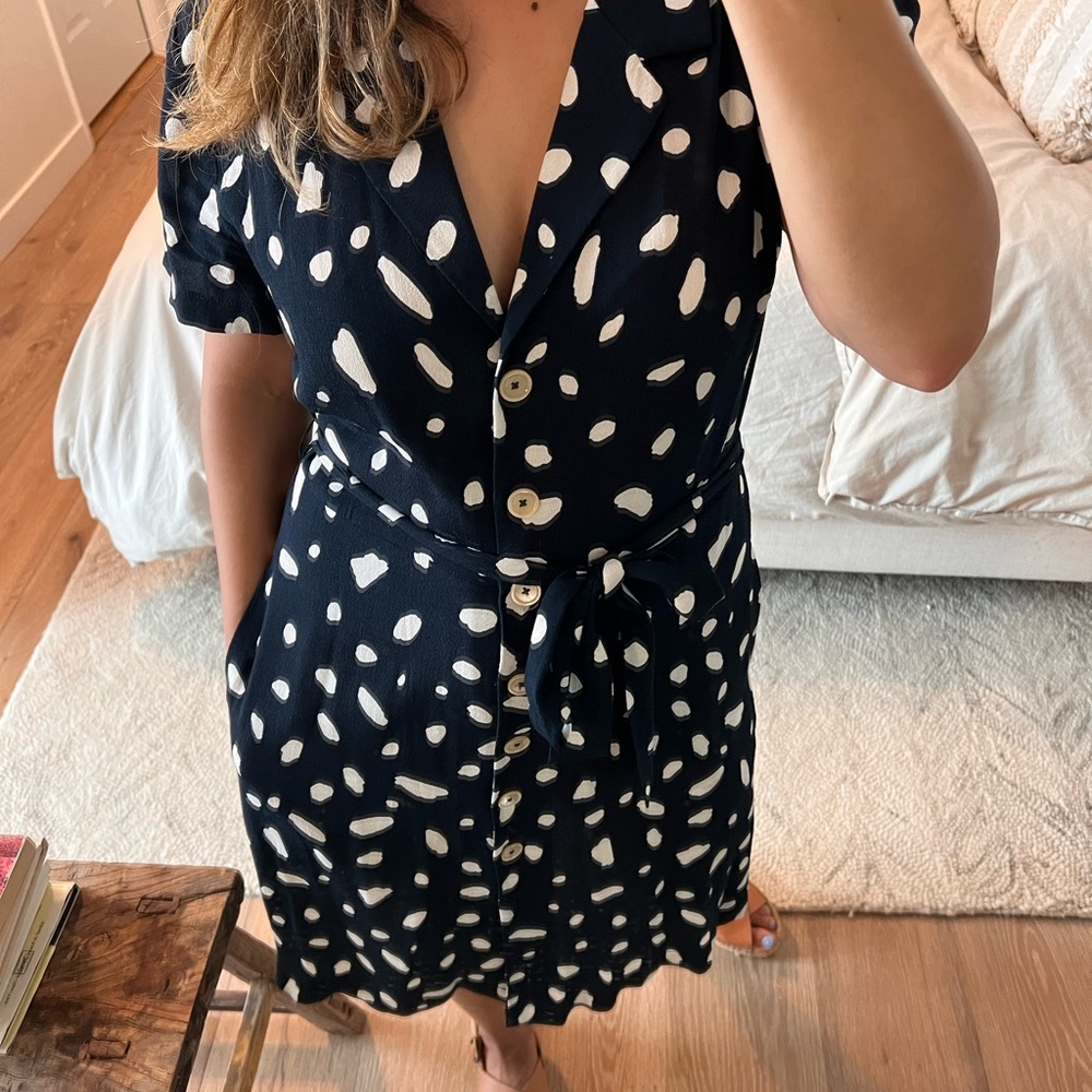 Wilfred brand vintage inspired belted shirt dress